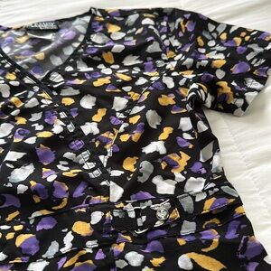 XS Cherokee Purple Leopard Print Scrub Top